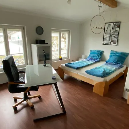Auszeit - Wohnung Mit Garten Und Bergblick Bad Aibling Exterior photo